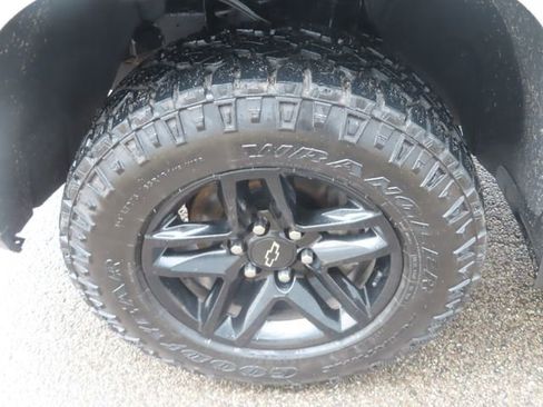 Used 2020 Chevrolet Silverado 1500 LT Trail Boss w/ Convenience Package image 16