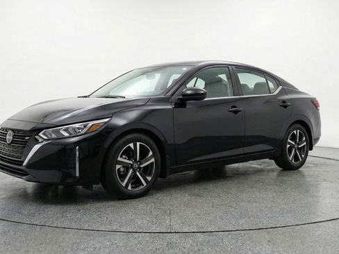 Used 2025 Nissan Sentra SV FWD image 3