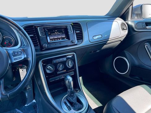 Used 2018 Volkswagen Beetle 2.0T S image 22