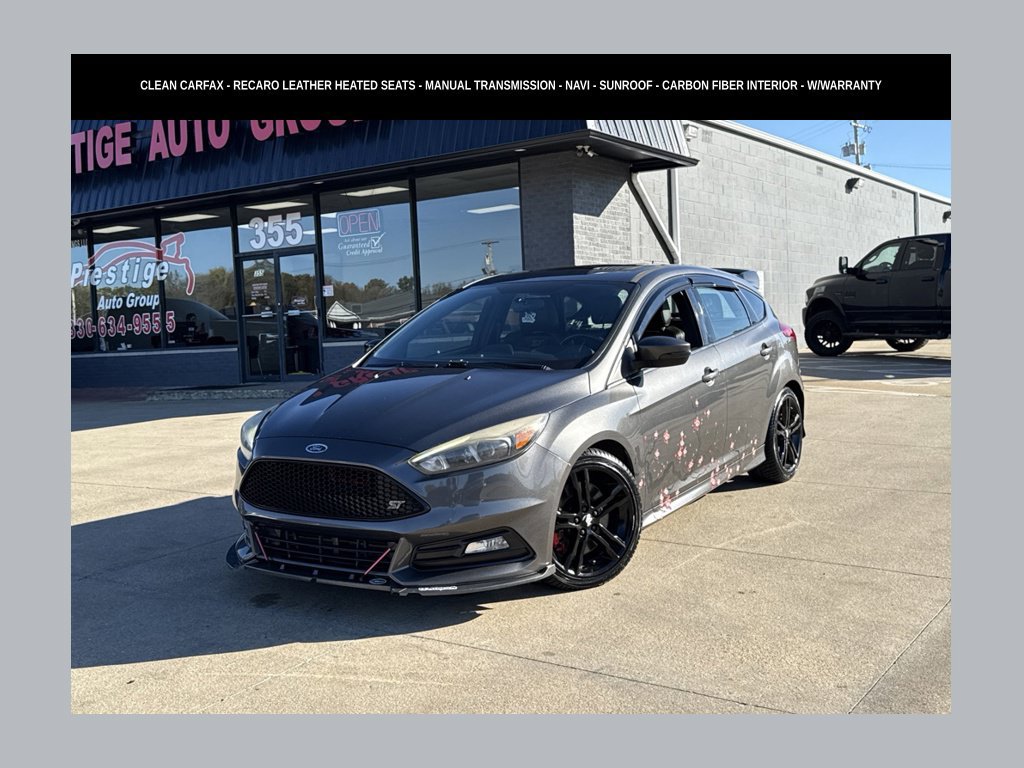 Used 2017 Ford Focus ST w/ Equipment Group 402A FWD image 1