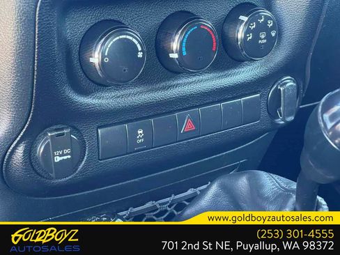 Used 2012 Jeep Wrangler Sport AWD/4WD image 27