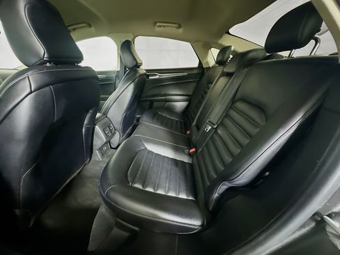 Used 2020 Ford Fusion SEL FWD image 29
