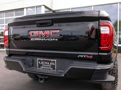 Used 2023 GMC Canyon AT4 w/ AT4 Premium Package AWD/4WD image 14