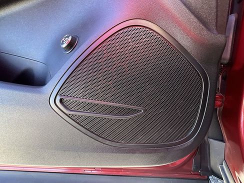 Certified 2023 Buick Envision Essence w/ Sport Touring Package image 24