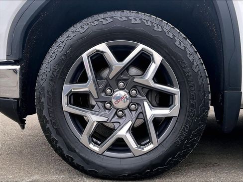 Used 2022 GMC Sierra 1500 SLT w/ SLT Premium Plus Package image 7