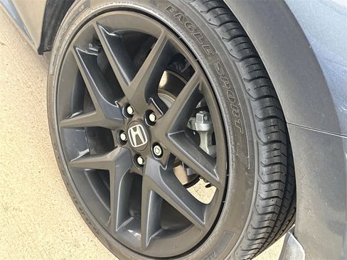 Used 2022 Honda Civic Sport image 10