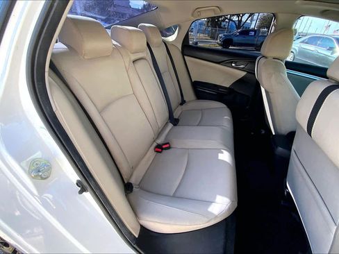 Used 2016 Honda Civic EX-T image 18