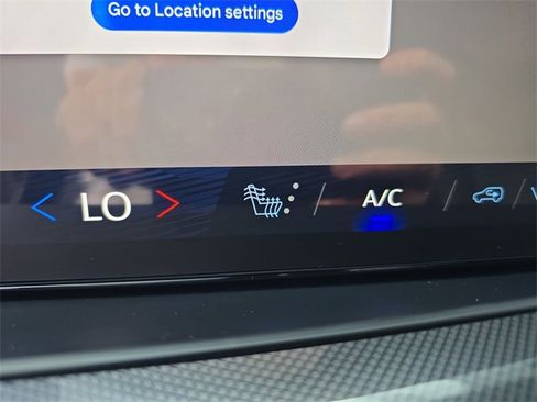 Certified 2025 Chevrolet Suburban RST w/ Comfort Package image 22