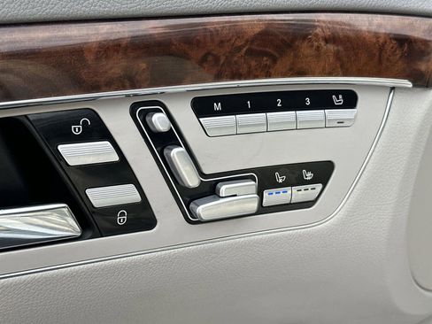 Used 2010 Mercedes-Benz S 550 image 23