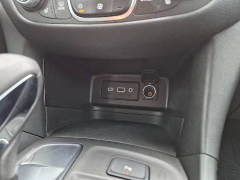 Certified 2024 Chevrolet Equinox LT w/ LPO, Floor Liner Package FWD image 28