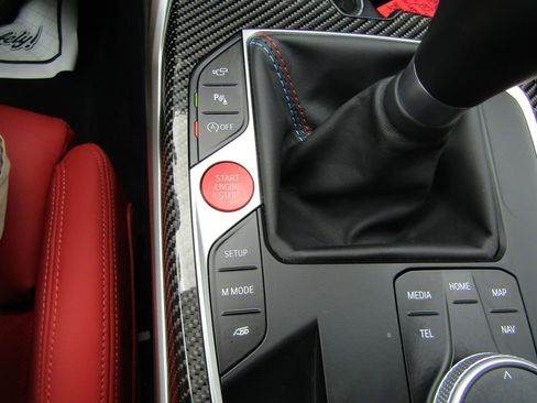 Used 2025 BMW M3 w/ M Carbon Exterior Package RWD image 54