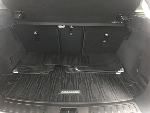 Used 2023 Land Rover Range Rover Evoque SE image 24