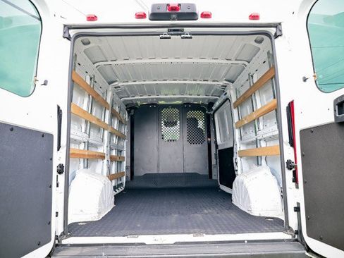 Used 2025 RAM ProMaster 2500 w/ U-Haul Equipment Group FWD image 20