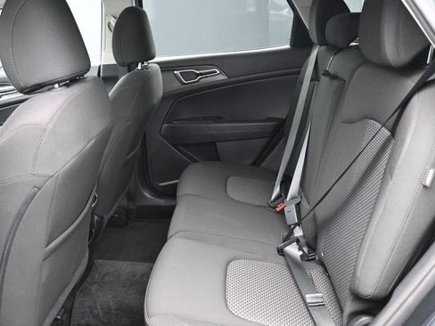 Used 2024 Kia Sportage LX image 13