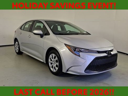Used 2022 Toyota Corolla LE image 1