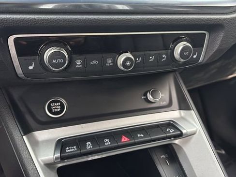 Used 2023 Audi Q3 2.0T Premium image 31