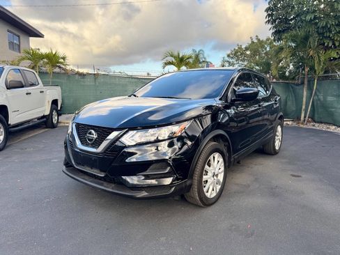 Used 2021 Nissan Rogue Sport S image 3