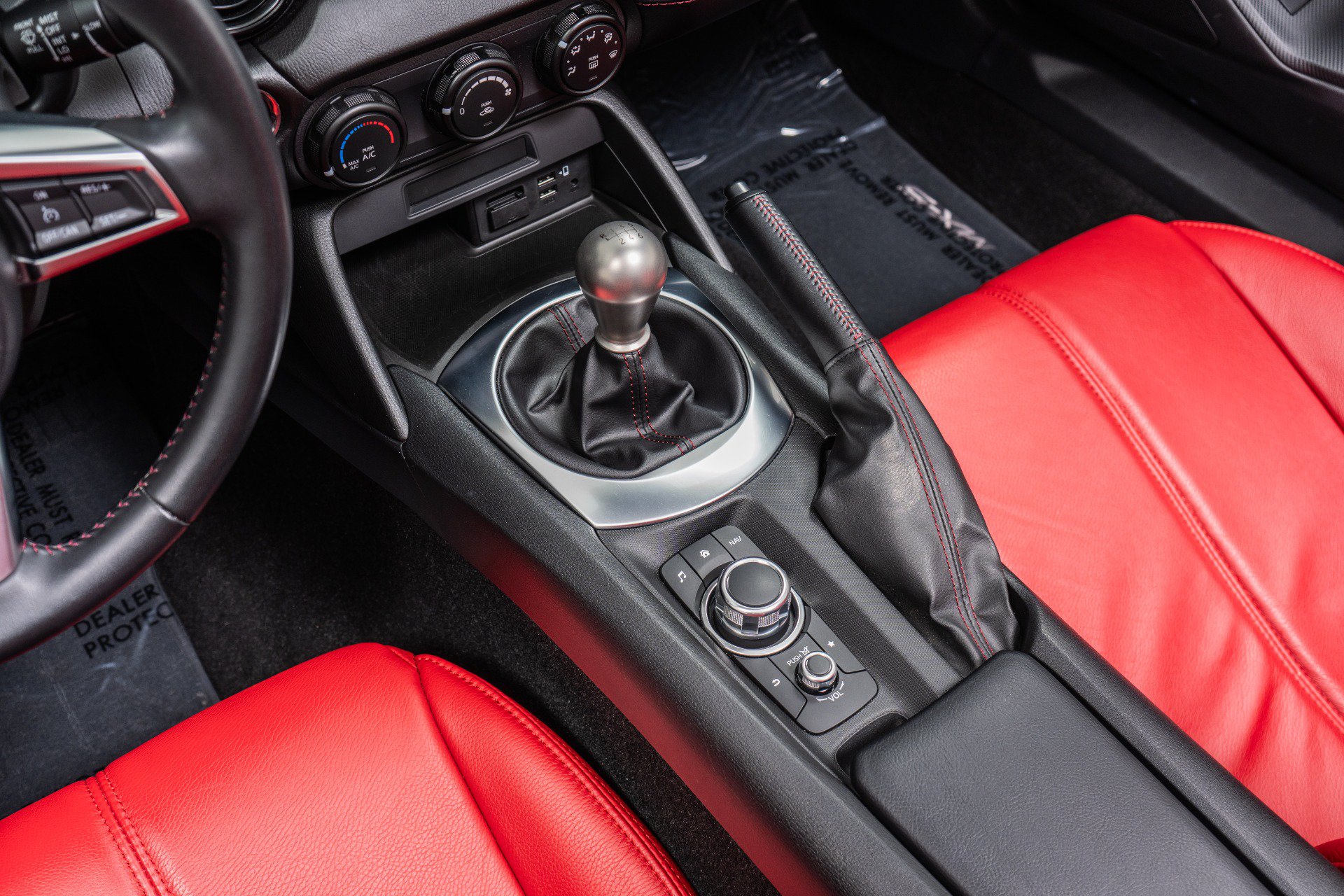 Used 2016 MAZDA MX-5 Miata Club RWD image 26