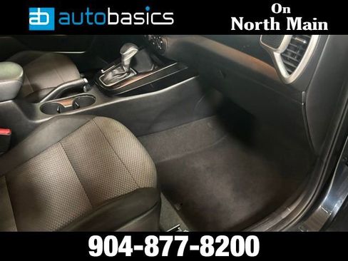 Used 2020 Kia Soul LX FWD image 21