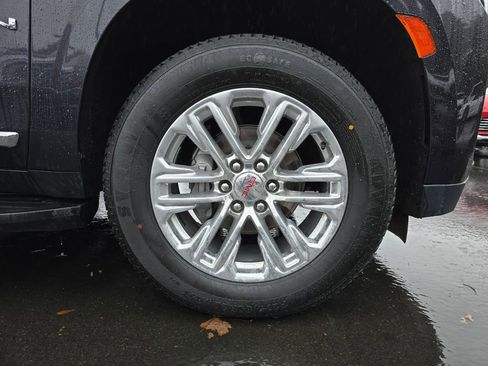 Used 2024 GMC Yukon SLT image 9