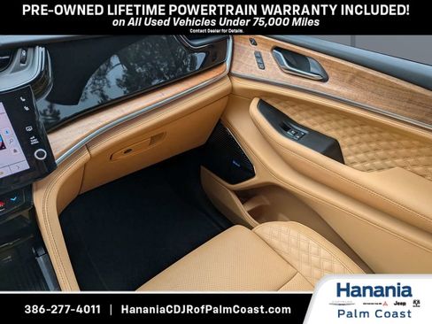 Used 2026 Jeep Grand Cherokee Summit w/ Obsidian Package AWD/4WD image 15