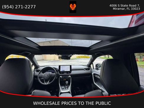 Used 2024 Toyota RAV4 XSE w/ Premium Package image 23