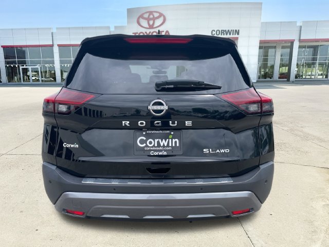 Used 2023 Nissan Rogue SL AWD/4WD image 4