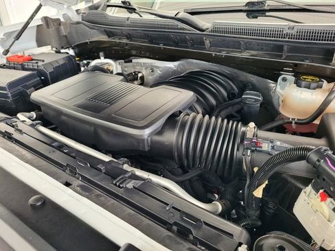 Used 2024 Chevrolet Silverado 1500 Custom Trail Boss w/ LPO, Dark Essentials Package image 26