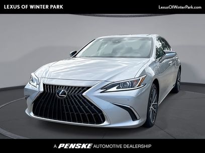 Used 2025 Lexus ES 350 w/ Premium Package