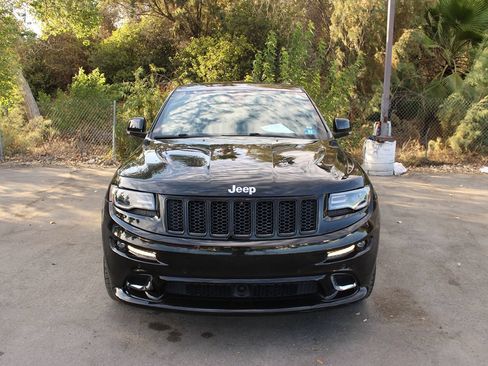 Used 2016 Jeep Grand Cherokee SRT AWD/4WD image 2