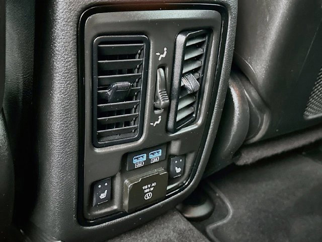 Used 2022 Dodge Durango SRT w/ Black Package AWD/4WD image 29
