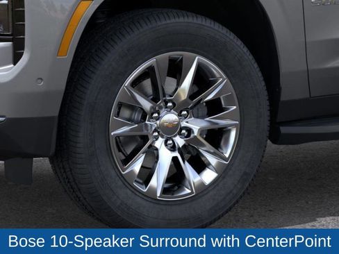New 2026 Chevrolet Suburban Premier image 9