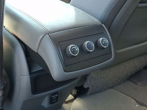 Used 2015 Chevrolet Traverse LS AWD/4WD image 15