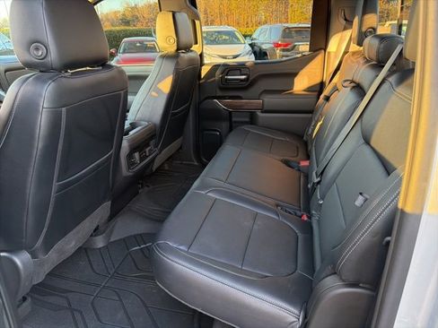 Used 2019 Chevrolet Silverado 1500 RST image 11