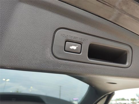 Used 2023 Acura MDX SH-AWD w/ Advance Package image 8