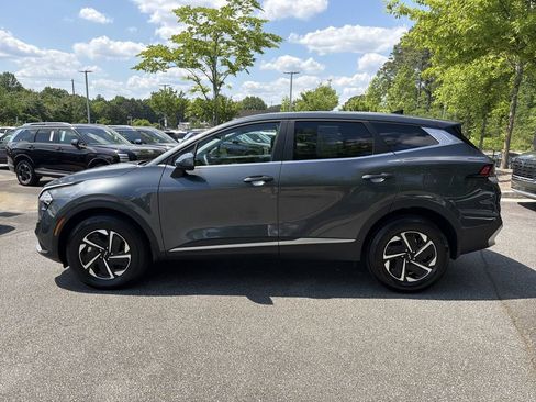 Used 2023 Kia Sportage LX AWD/4WD image 3