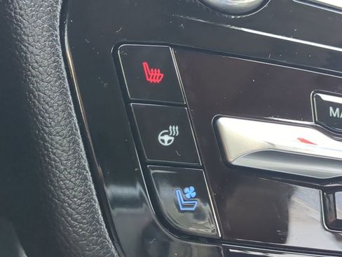 Certified 2022 Ford Explorer Limited w/ Equipment Group 301A image 24