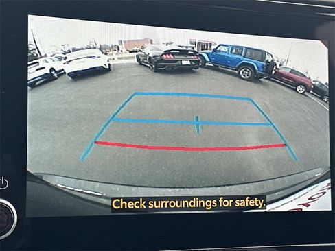 Certified 2023 Toyota Highlander XLE image 31