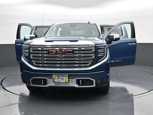 Used 2025 GMC Sierra 1500 Denali AWD/4WD image 31