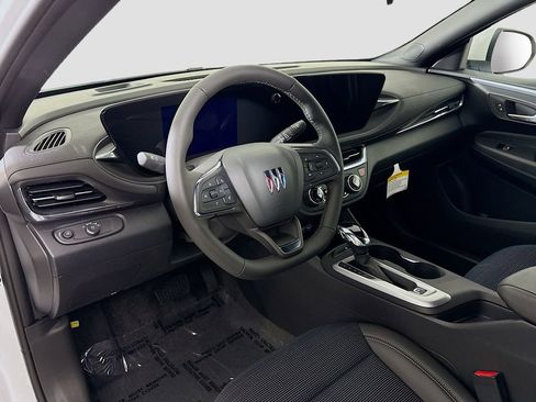 New 2025 Buick Envista Preferred w/ Convenience I Package image 9