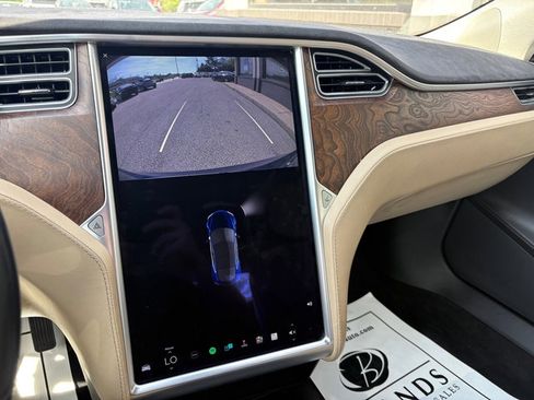 Used 2017 Tesla Model S 60 image 26