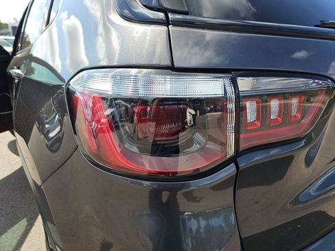 Used 2021 Jeep Compass Latitude FWD image 36