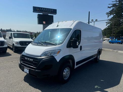 Used 2023 RAM ProMaster 2500 FWD image 1