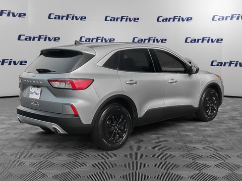 Used 2022 Ford Escape SE FWD image 6