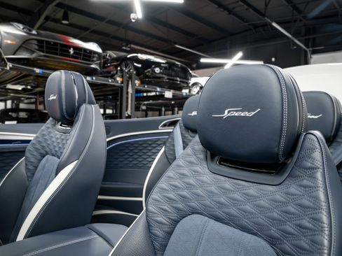 Used 2025 Bentley Continental GT Speed image 25