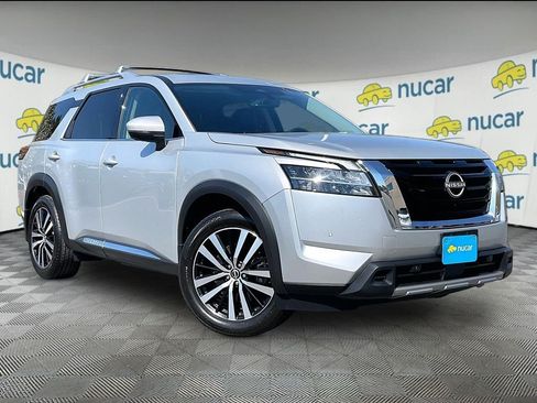 Used 2023 Nissan Pathfinder Platinum AWD/4WD image 1