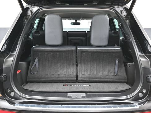 Used 2022 Mitsubishi Outlander SE FWD image 15