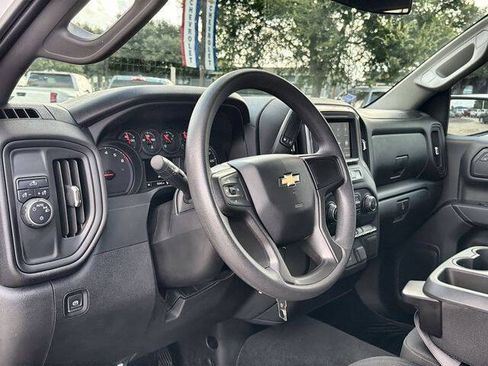 Used 2020 Chevrolet Silverado 1500 Custom w/ Custom Value Package RWD image 10
