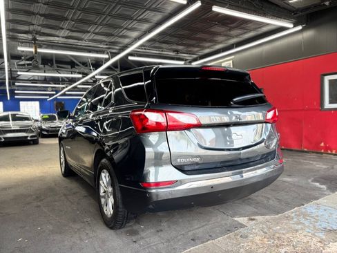 Used 2019 Chevrolet Equinox LT w/ Driver Convenience Package FWD image 4
