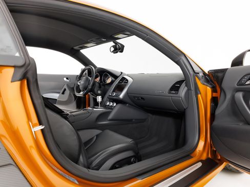 Used 2011 Audi R8 V10 AWD/4WD image 34